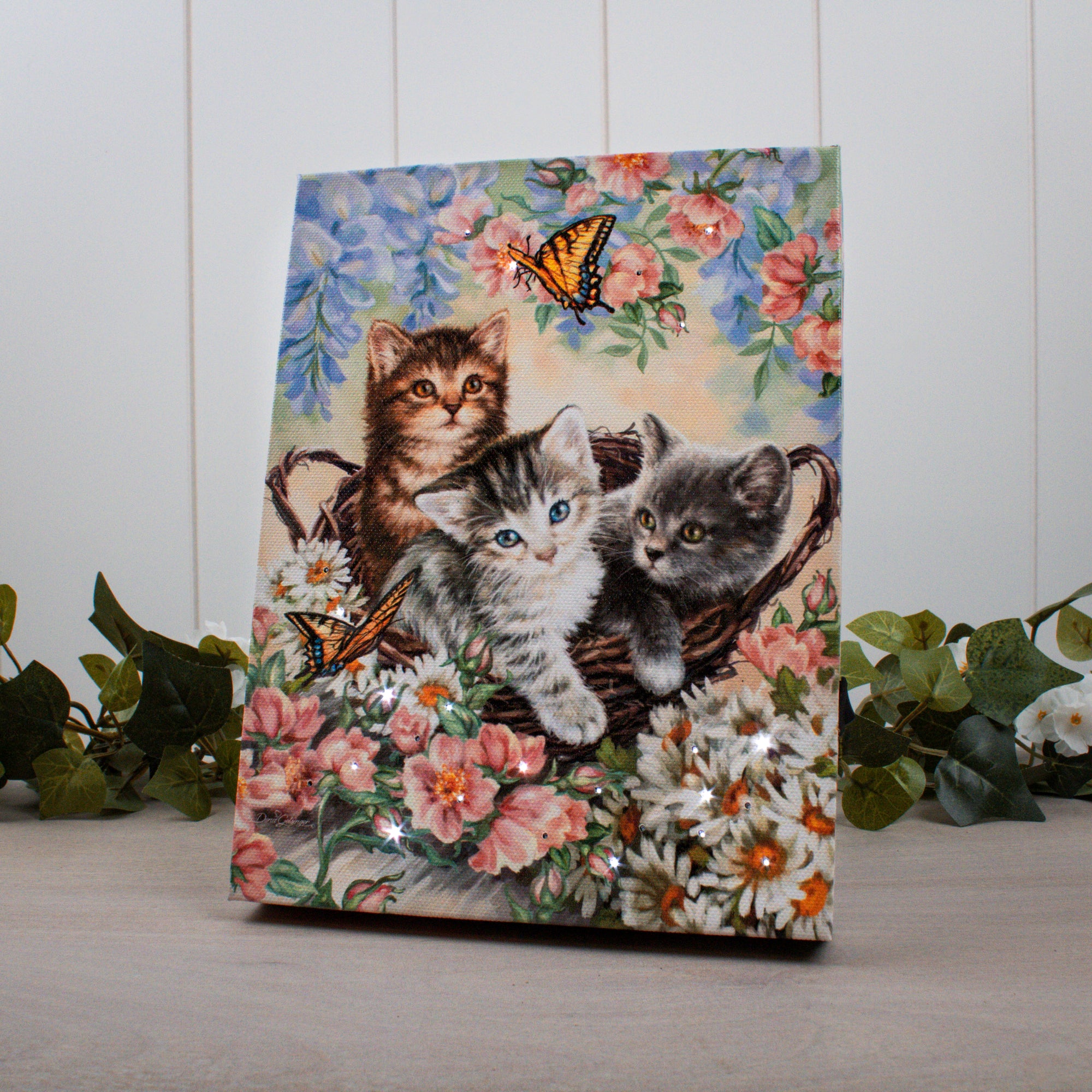 Kittens in the Garden 8x6 Lighted Tabletop Canvas