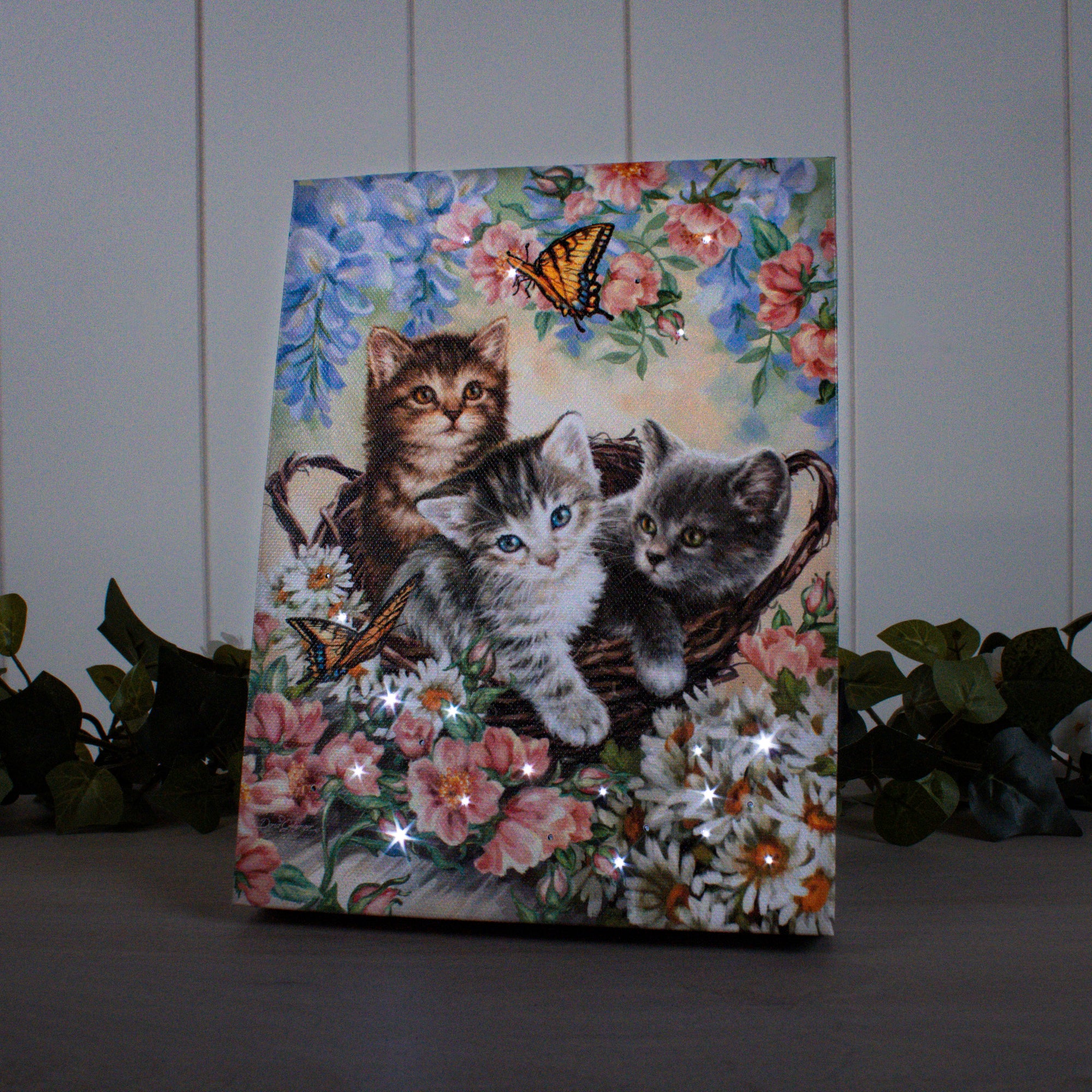 Kittens in the Garden 8x6 Lighted Tabletop Canvas