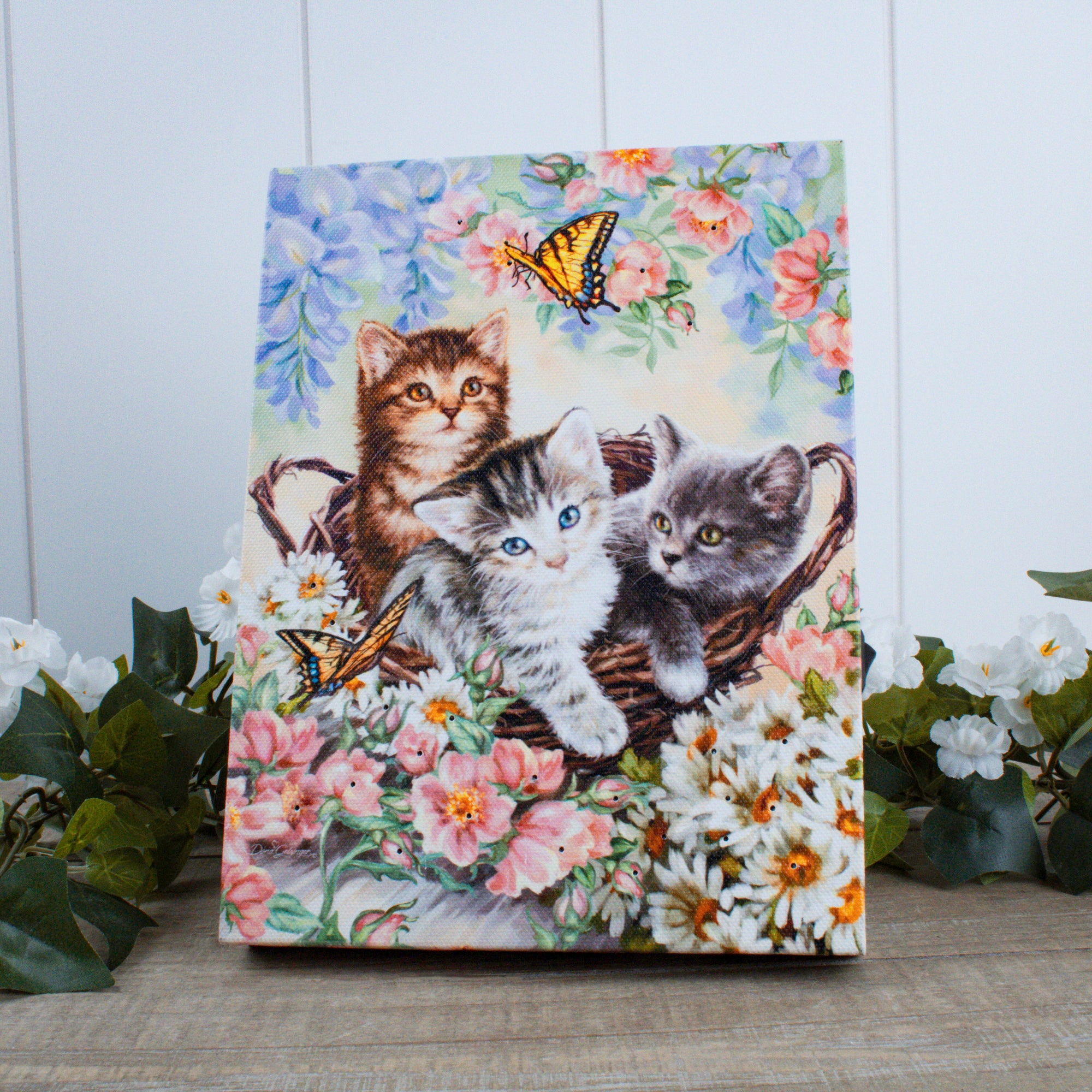 Kittens in the Garden 8x6 Lighted Tabletop Canvas