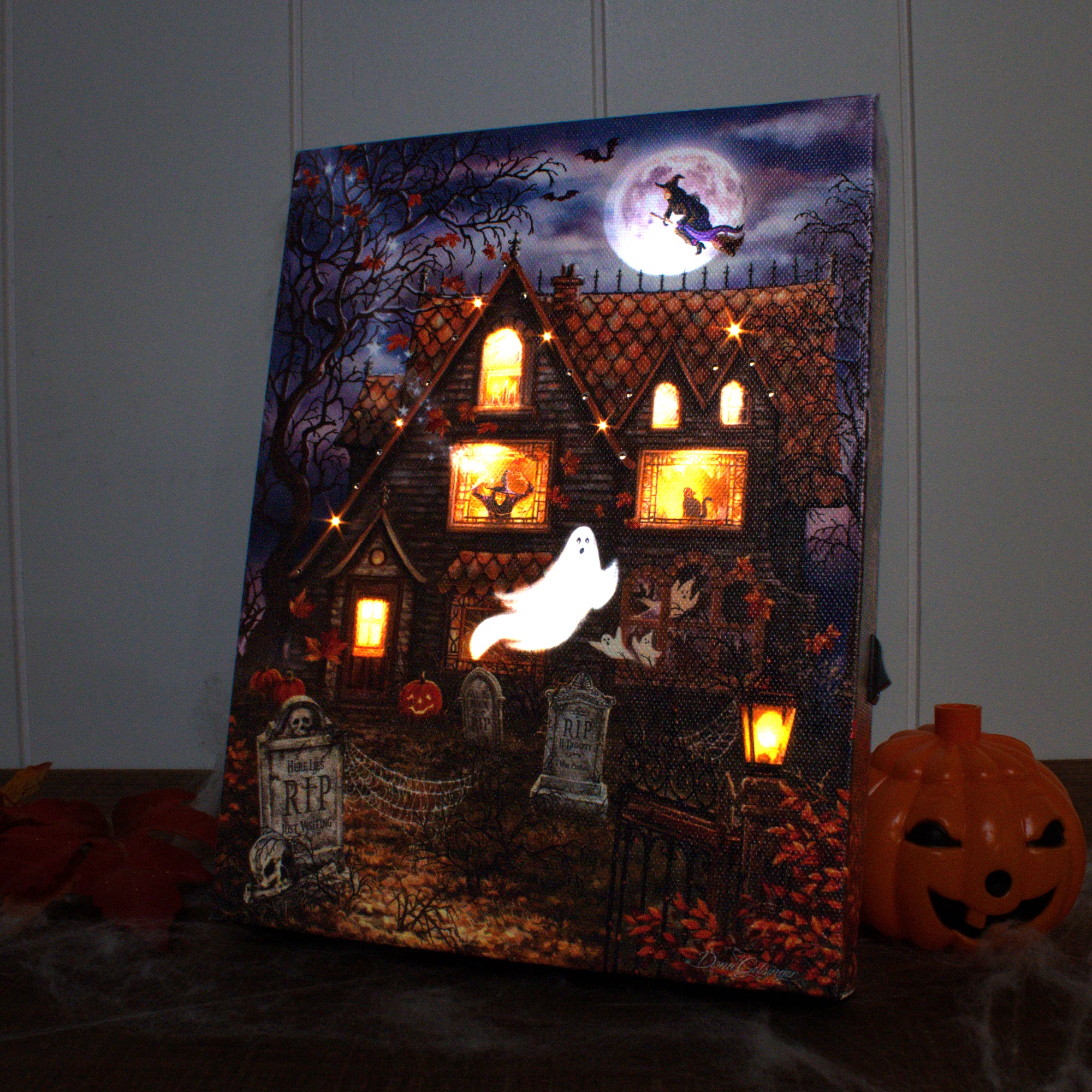 Mystery Mansion 8x6 Lighted Tabletop Canvas